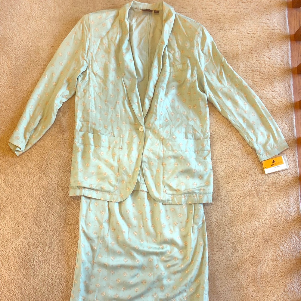 Lizsport pastel green blazer and skirt set, NWT